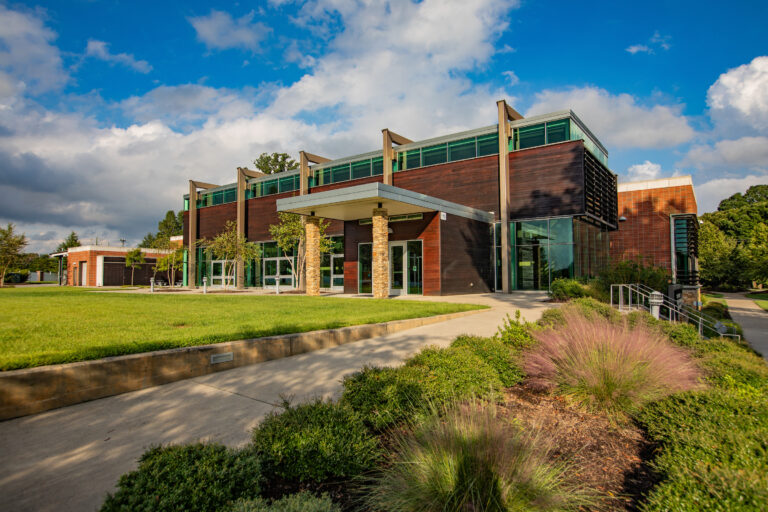 surry cellars 768x512