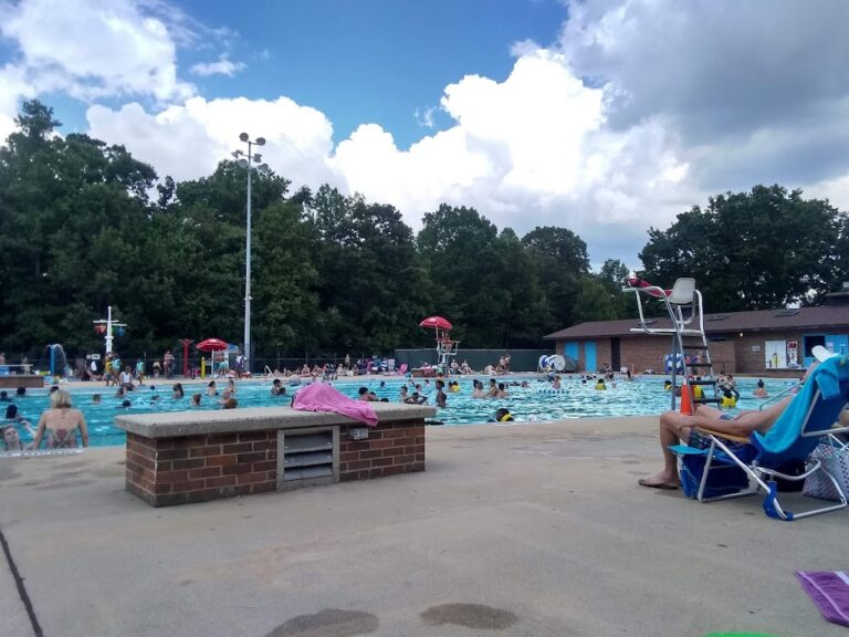 bolton park pool 768x576
