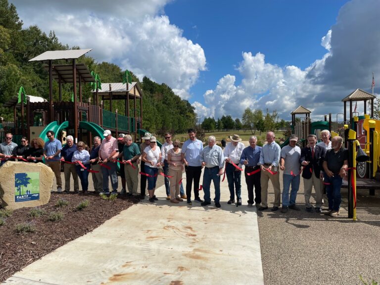 Yadkin River Park Ribbon Cutting 2 768x576